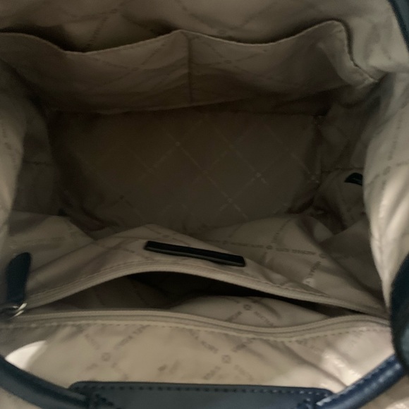 Michael Kors cargo flap backpack - Picture 5 of 9